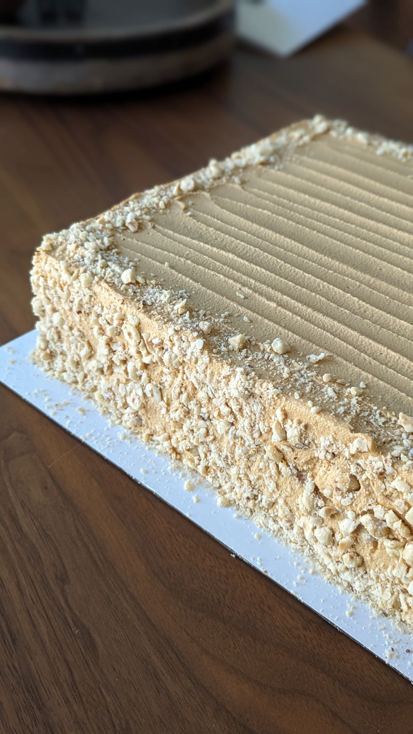 GOLDEN KEY CAKE