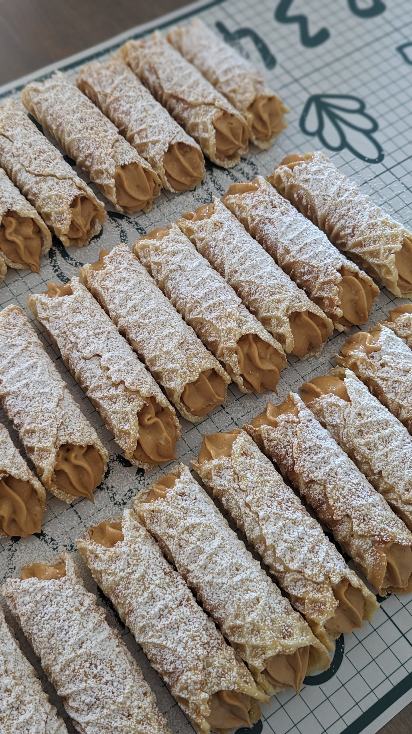 TRUBOCHKI {PIZZELLES}