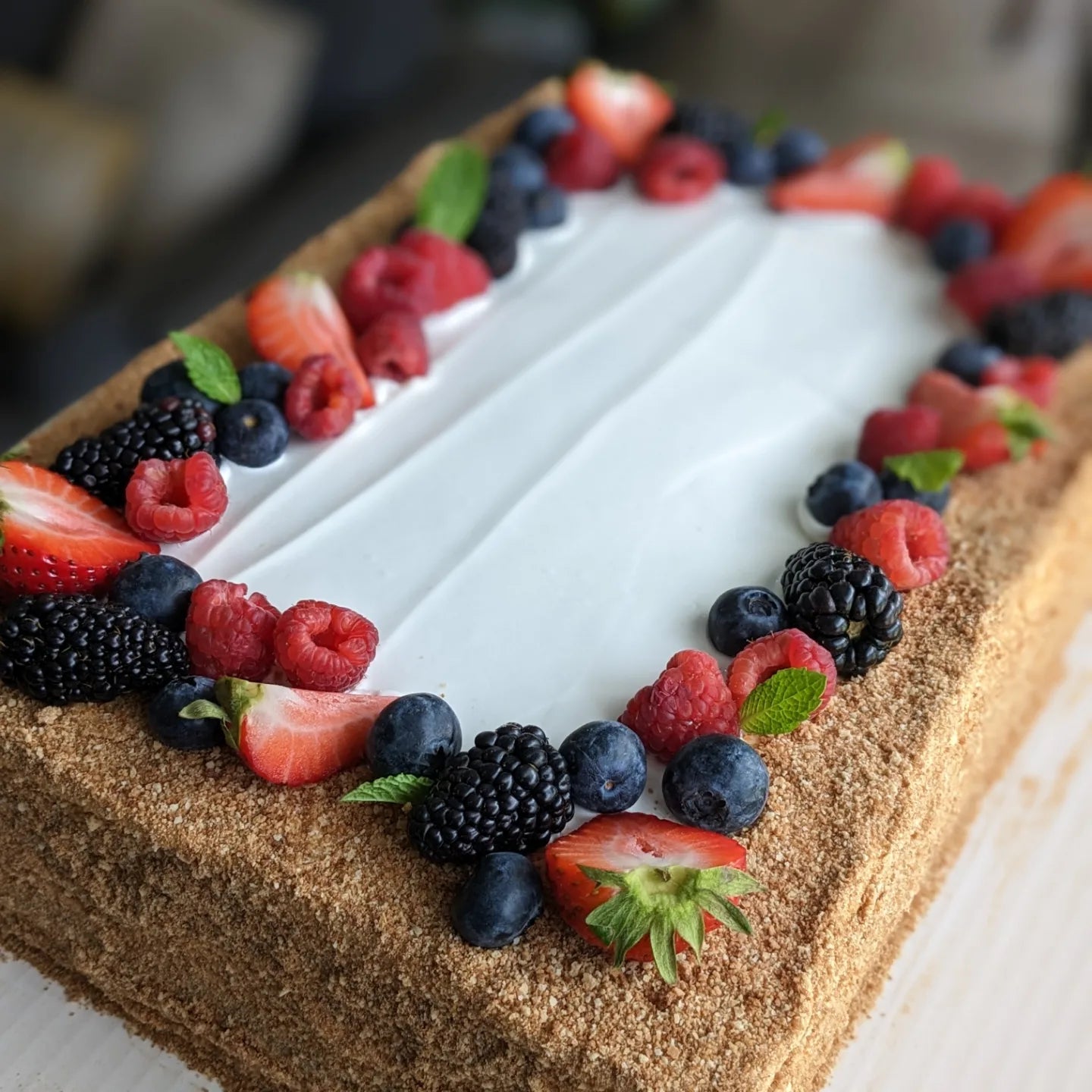 HONEY CAKE {MEDOVIK}