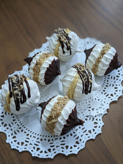 HAZELNUT MERINGUE
